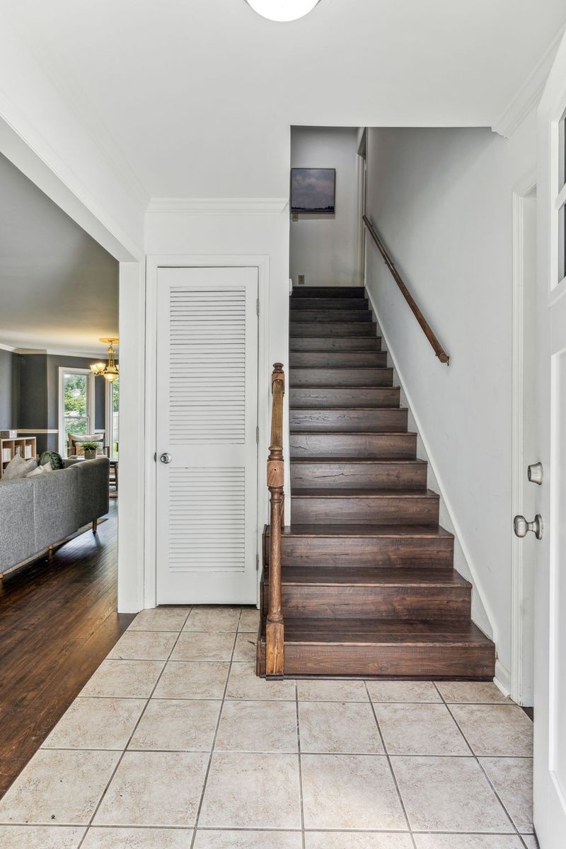 735 Riverview Dr, Franklin, TN 37064