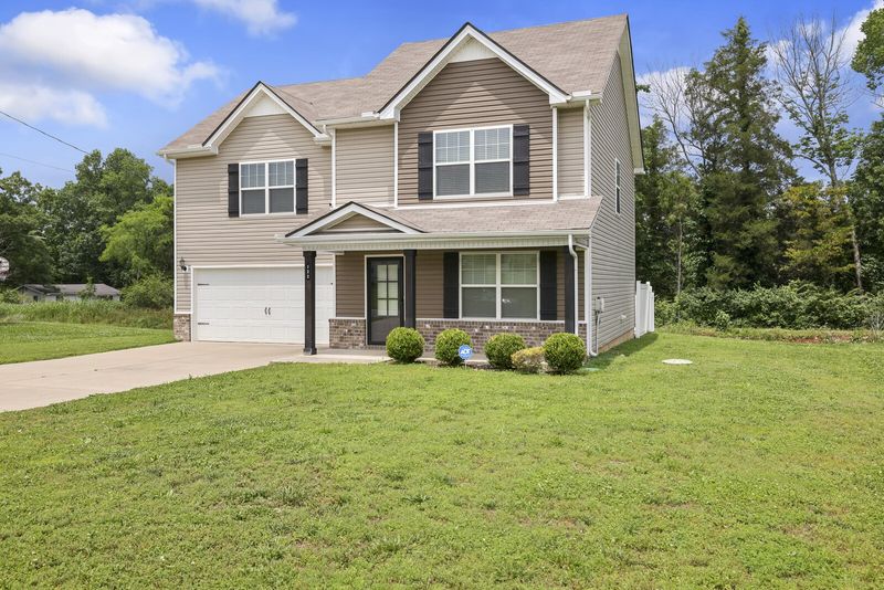 122 Chyntara Dr, La Vergne, TN 37086