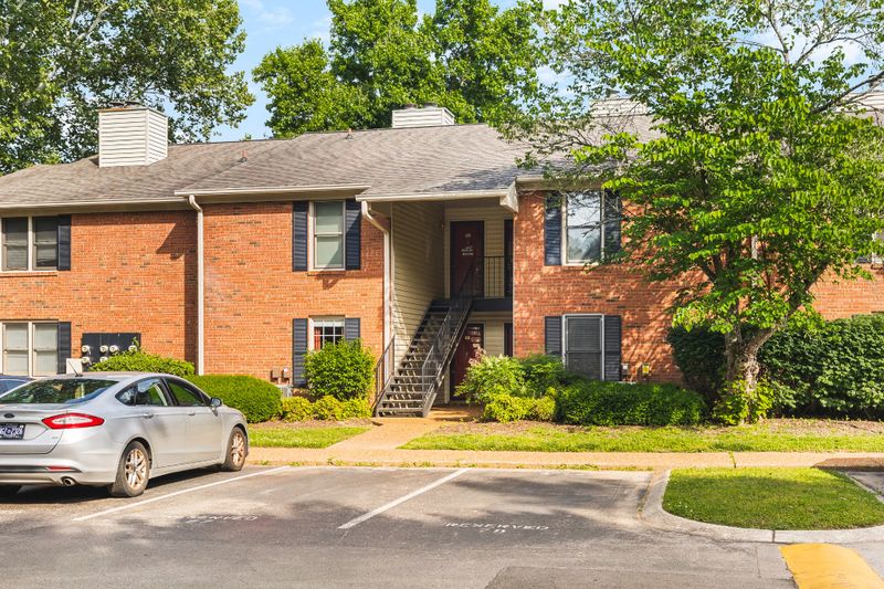 111 Westfield Dr, Nashville, TN 37221
