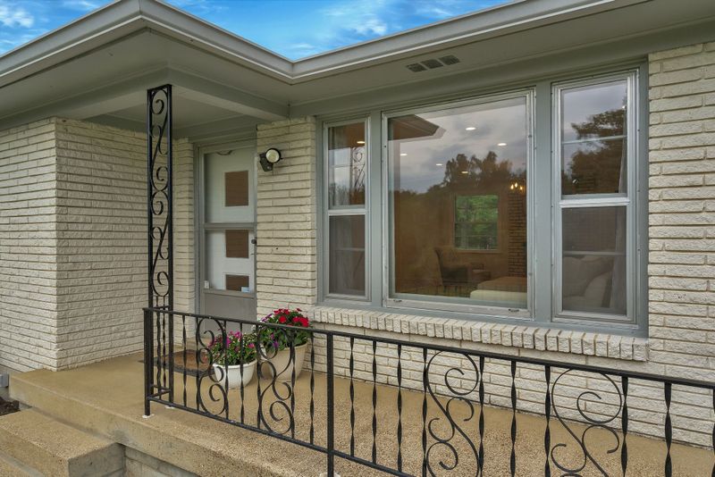 4941 Darlington Dr, Nashville, TN 37211