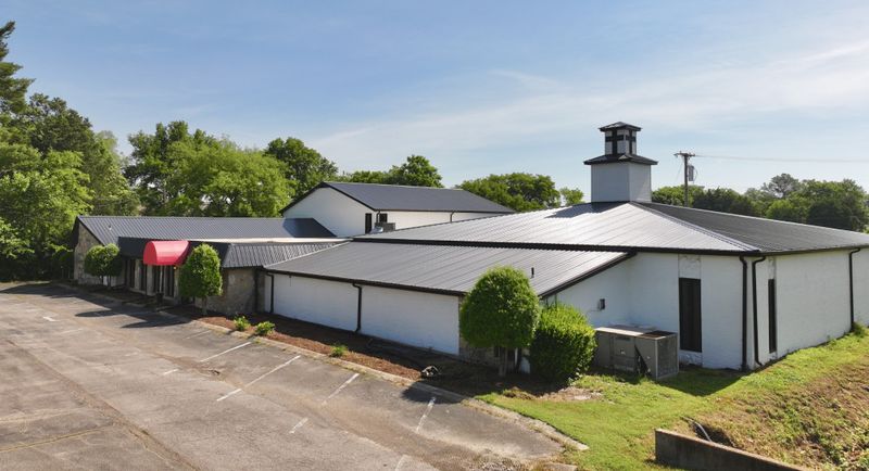 403 Walton Ferry Rd, Hendersonville, TN 37075