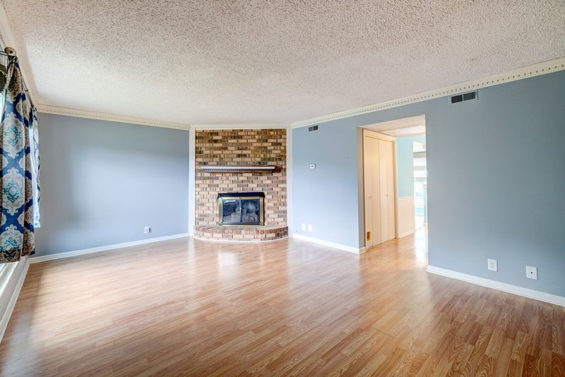5600 Country Dr #315, Nashville, TN 37211