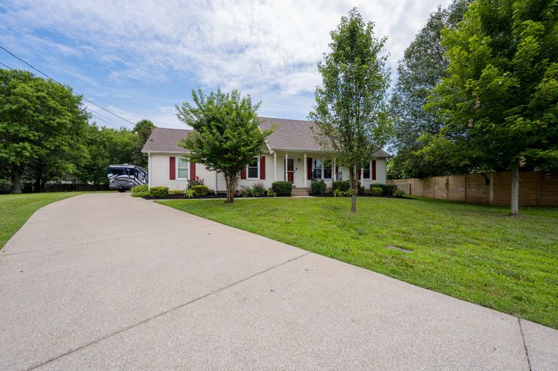 2310 Alcove Ct, Murfreesboro, TN 37128