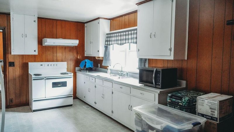 1007 Lee Ave, Rossville, GA 30741