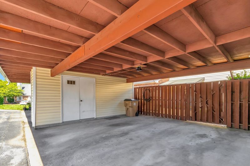 207 Cumberland Trce #207, Nashville, TN 37214