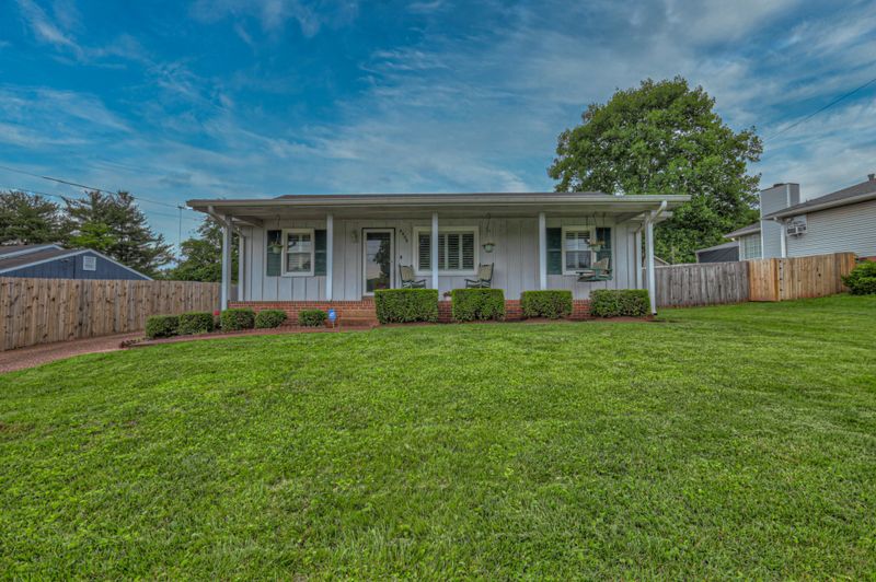 4408 Falling Leaf Ln, Nashville, TN 37207