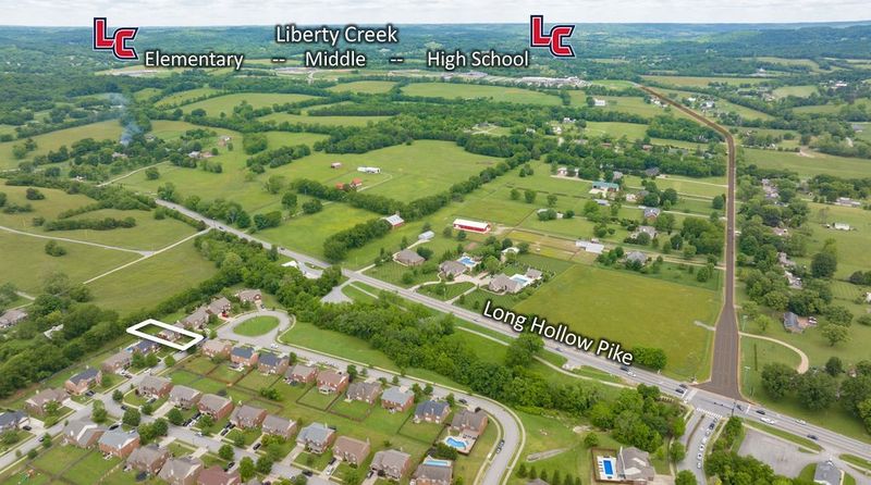 1042 Addington Rd, Hendersonville, TN 37075