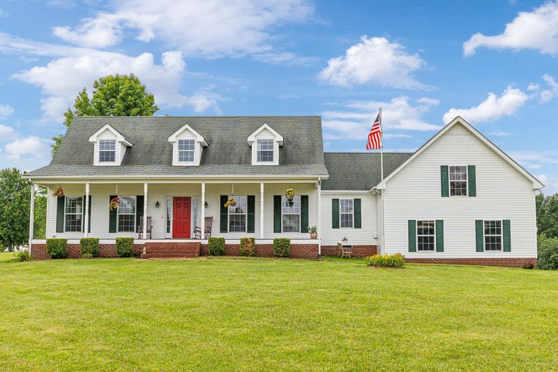 12719 Owens Chapel Rd, Springfield, TN 37172