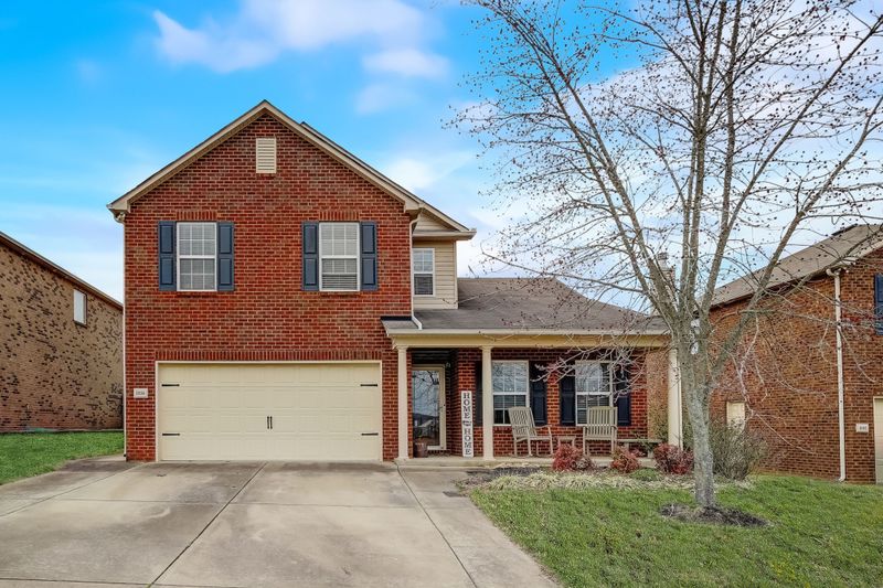 1004 Patmore Ln, Hendersonville, TN 37075