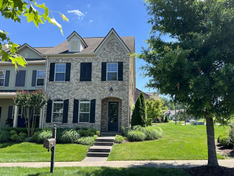 950 Innsbrooke Ave, Hendersonville, TN 37075