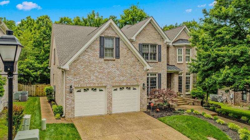 441 Caledonian Ct, Nashville, TN 37211