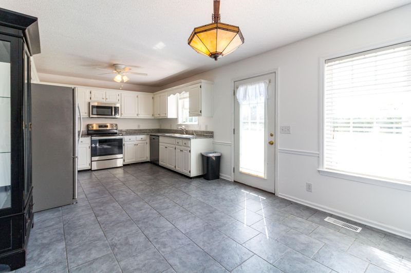 97 Bailie Ln, Chatsworth, GA 30705