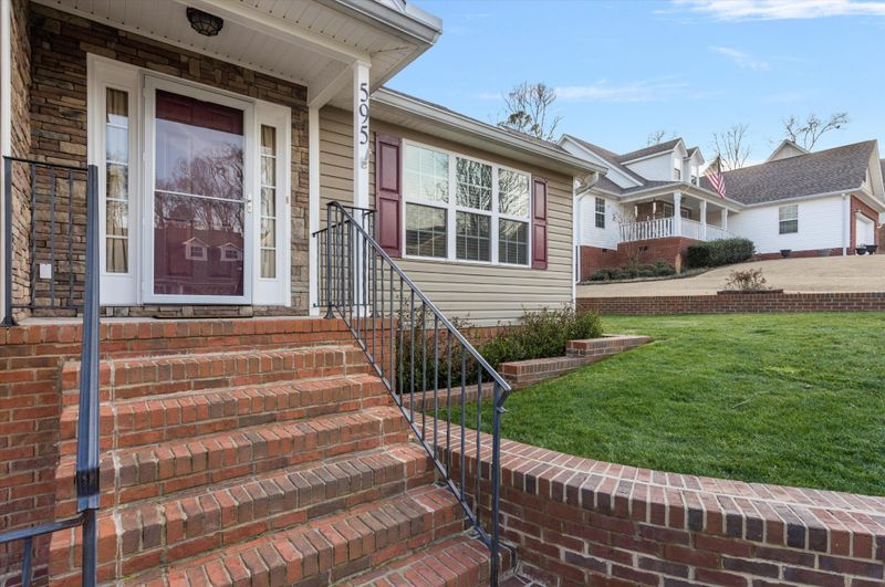 595 Hidden Oaks Dr, Flintstone, GA 30725