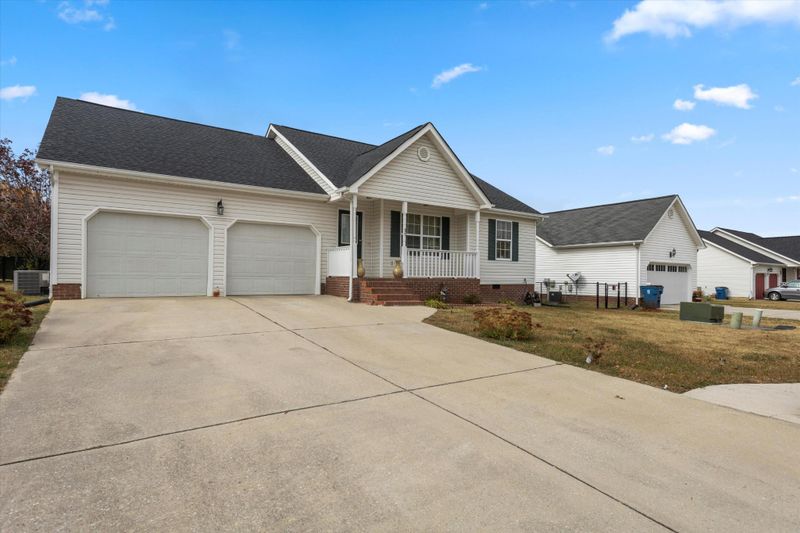 35 Glenn Wade Dr, Rossville, GA 30741