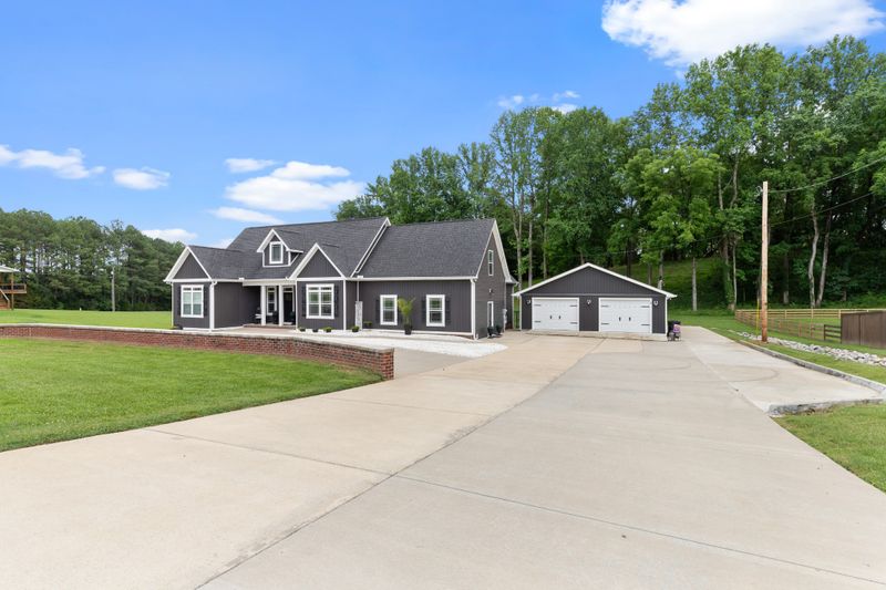 103 Kimberly Way, Dickson, TN 37055