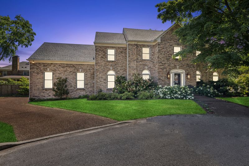 4249 Jamesborough Pl, Nashville, TN 37215