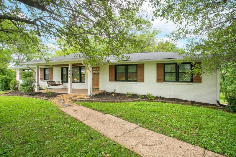 119 Port Dr, Madison, TN 37115
