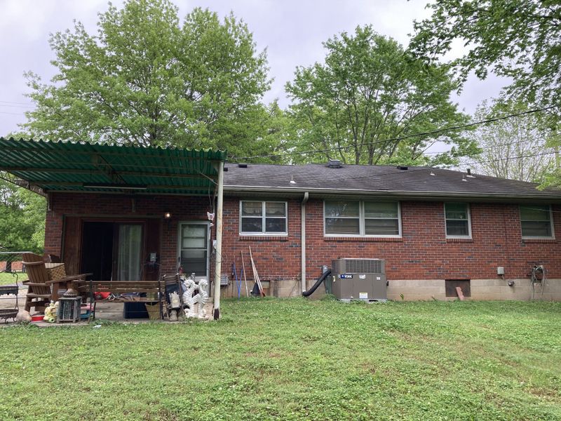 517 Achievement Dr, Nashville, TN 37209