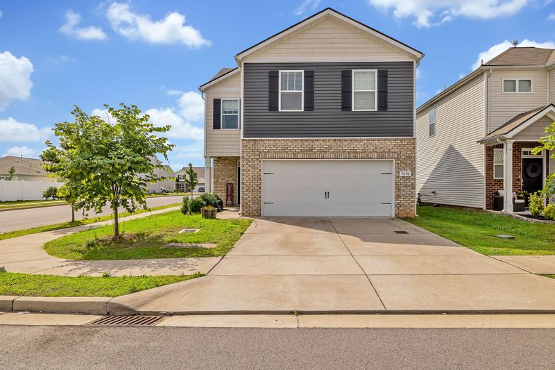 7076 Paisley Wood Dr, Antioch, TN 37013
