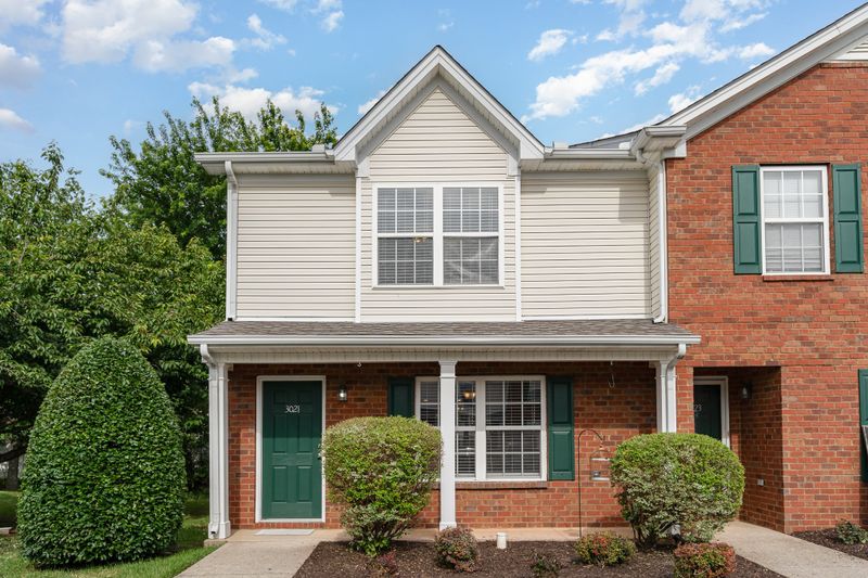 3021 London View Dr, Murfreesboro, TN 37128
