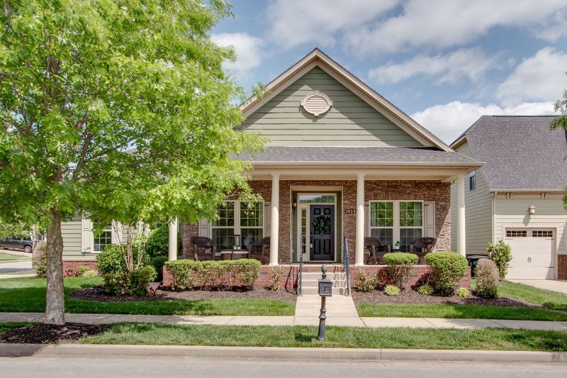 1024 Linden Isle Dr, Franklin, TN 37064
