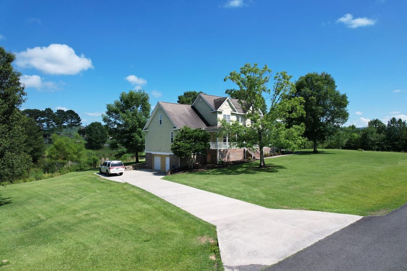 203 Stella Dr, Bridgeport, AL 35740