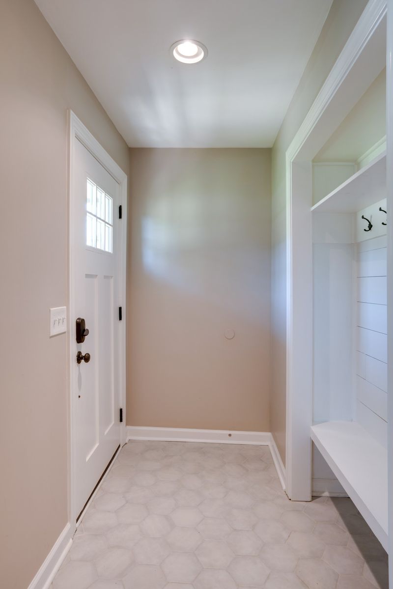 211 Evergreen Cir, Hendersonville, TN 37075