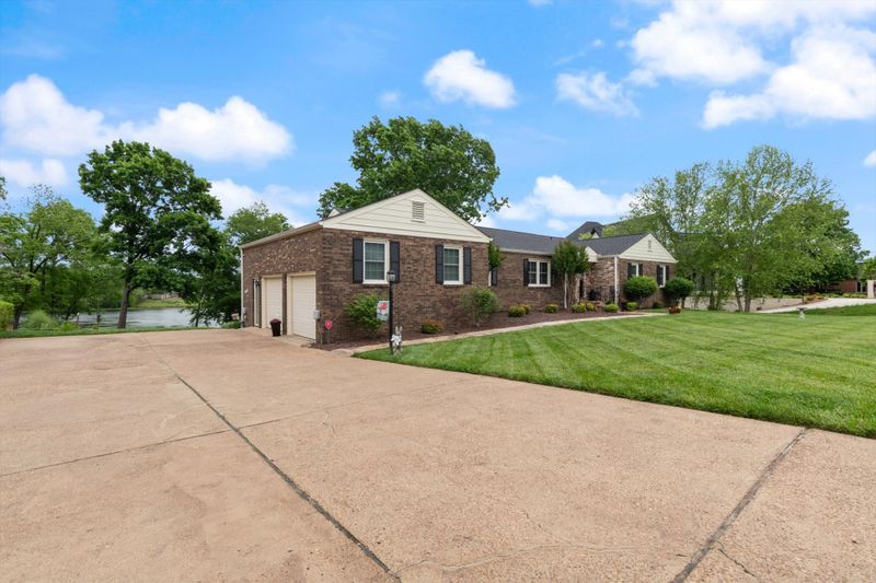 1627 Glenhaven Dr, Murfreesboro, TN 37130