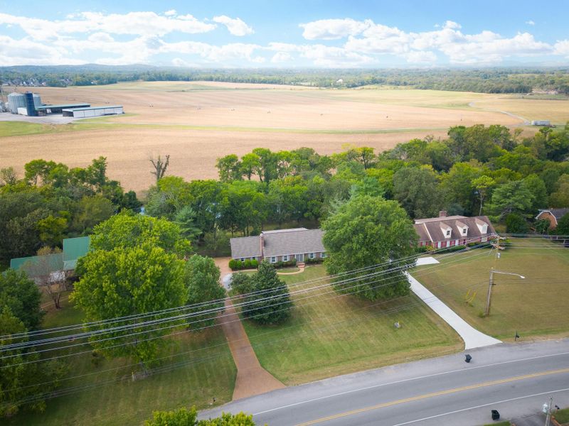 611 Warrior Dr, Murfreesboro, TN 37128