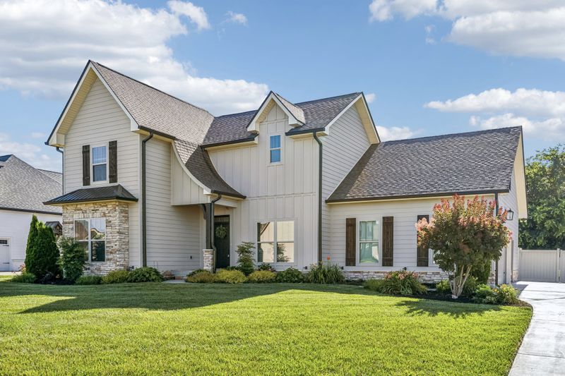 2055 Anglers Retreat Dr, Murfreesboro, TN 37129