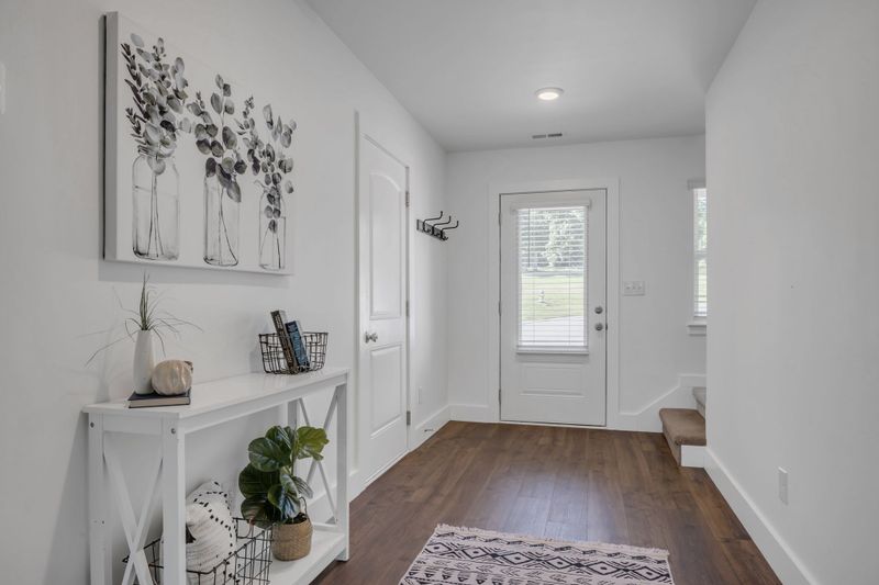 100 Birdie Ct, Dickson, TN 37055