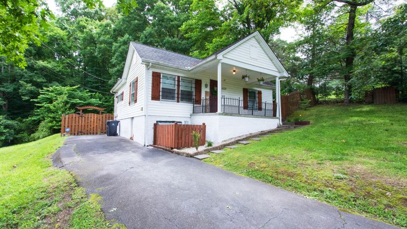 6127 High Dr, Knoxville, TN 37921