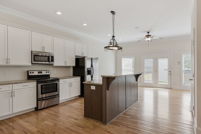 1726 6th Ave N, Nashville, TN 37208