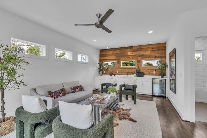 913A 14th Ave S, Nashville, TN 37212
