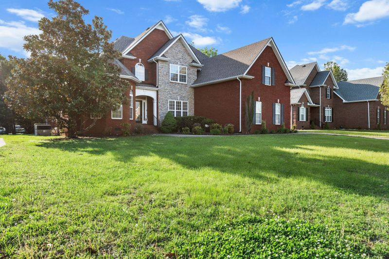 3016 Beaufort St, Murfreesboro, TN 37127