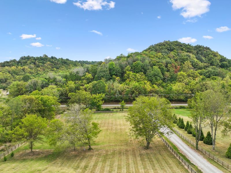 6820 Arno Allisona, College Grove, TN 37046