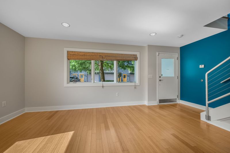 215 South 11th St, Nashville, TN 37206