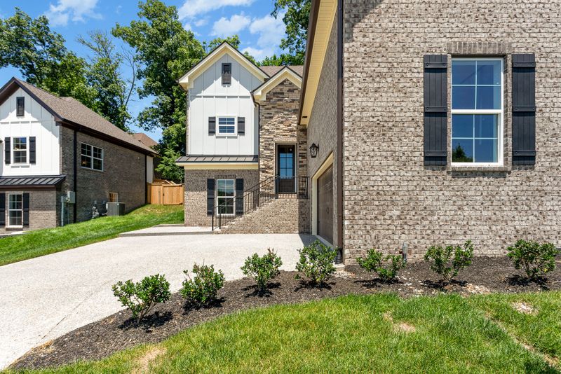 174 Cobbler Cir, Hendersonville, TN 37075