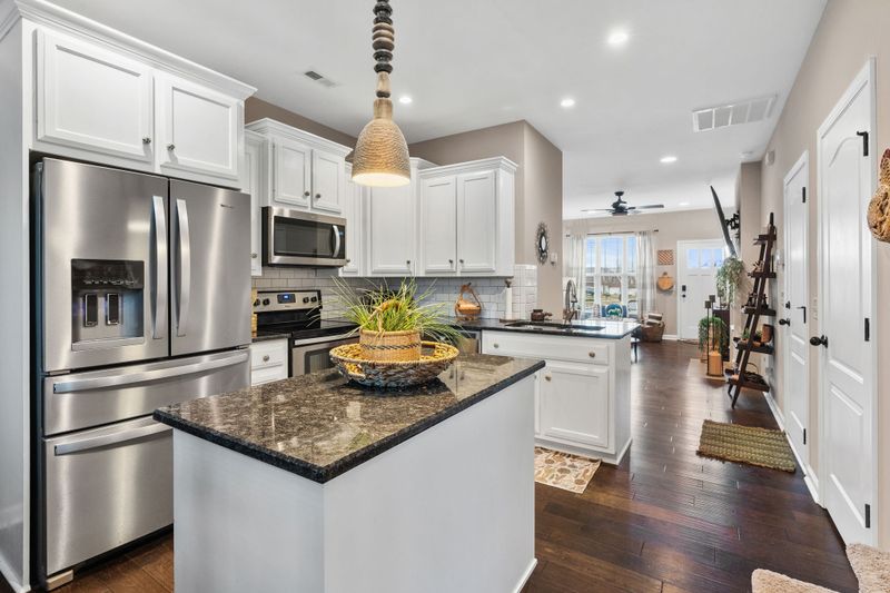 704 Indian Ridge Cir, White House, TN 37188