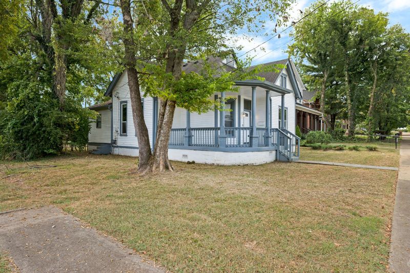 1015 Monroe St, Nashville, TN 37208