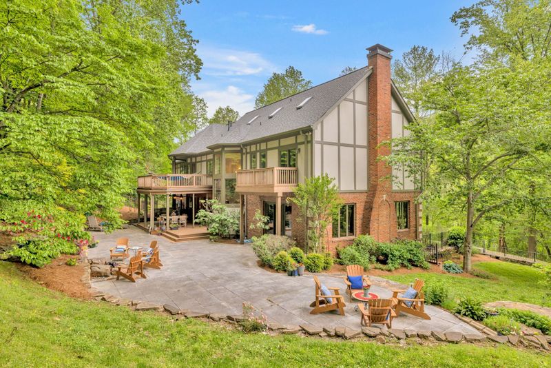 2048 Lynnwood Dr, Franklin, TN 37069