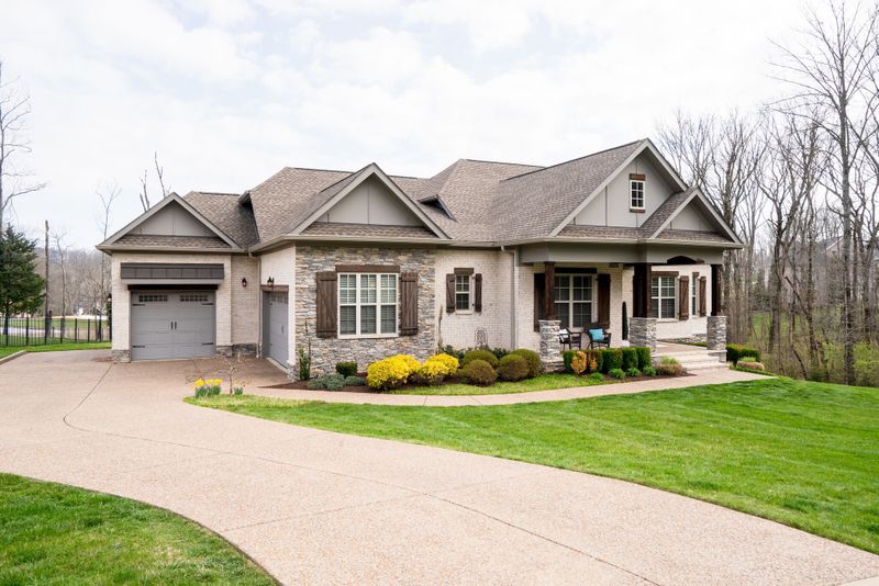 6649 Hastings Ln, Franklin, TN 37069