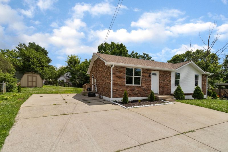 312 Gardendale Ct, Mount Juliet, TN 37122