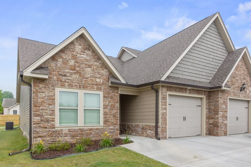 65 Morning Mist Dr, Rossville, GA 30741