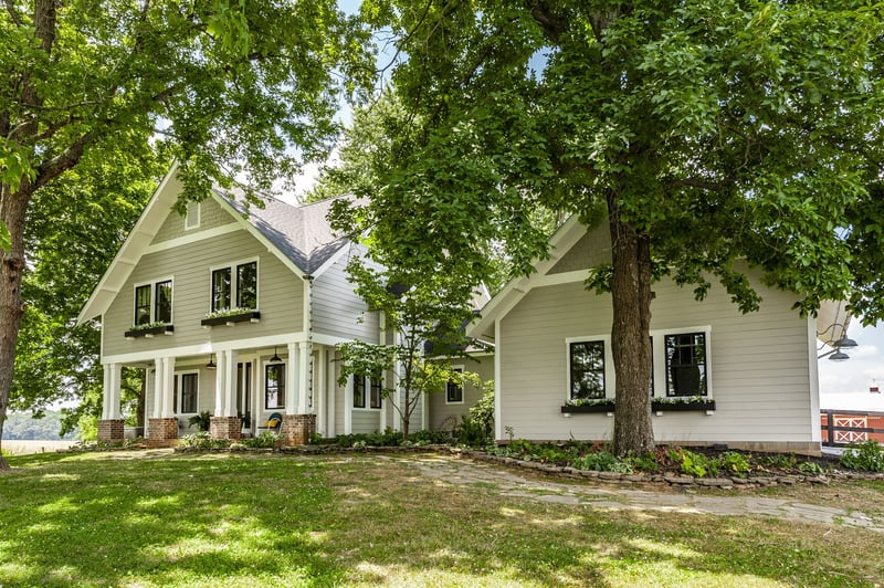 1050 Durham Ln, Springfield, TN 37172