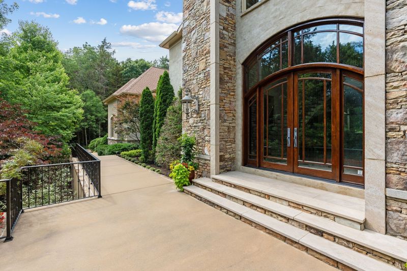 26 Bancroft Pl, Nashville, TN 37215