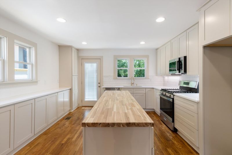 917 Mcferrin Ave, Nashville, TN 37206