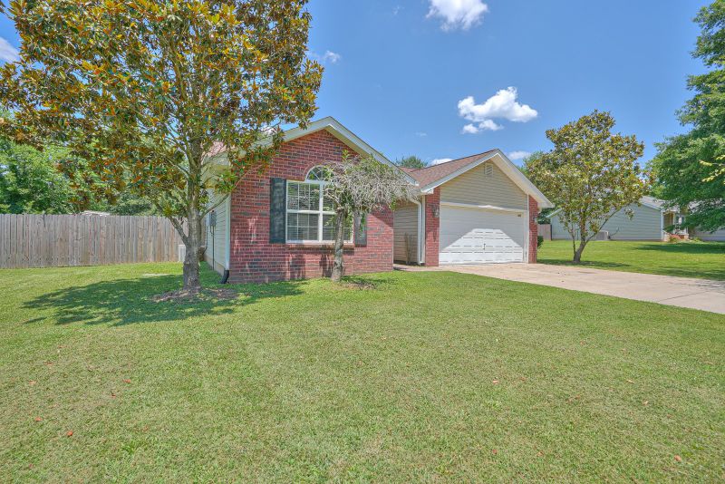 108 Pleasant Ln, White House, TN 37188