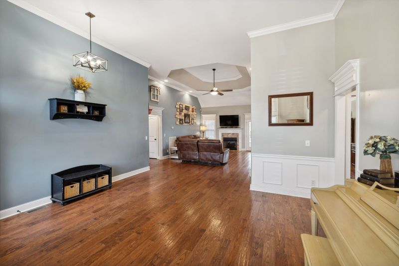 3323 Robinwood Dr, Murfreesboro, TN 37128