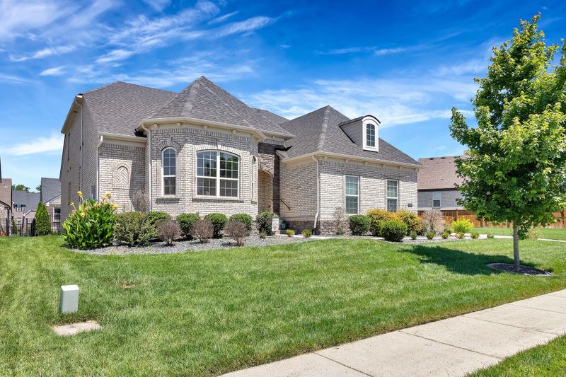 1005 Syler Dr, Mount Juliet, TN 37122